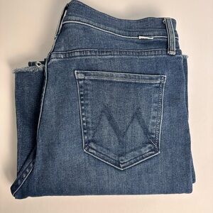 MOTHER The Tomcat Roller Fray in size 32.